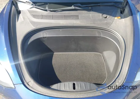 2018 Tesla Model 3 Long Range/Performance из США, поврежденный, VIN 5YJ3E1EB7JF117561